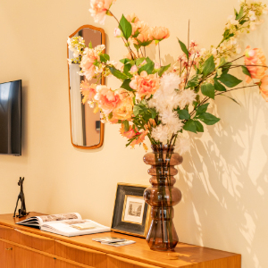 Lobby 1 300:300px Lobby 1 300:300px